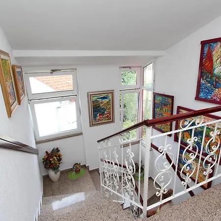 Apartment Ava