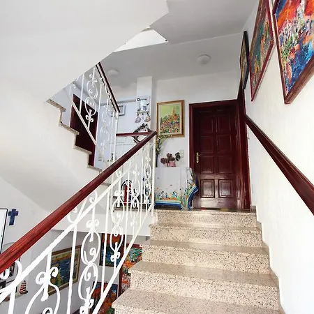 Apartment Ava *
